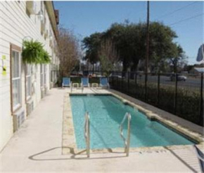  Fredericksburg Hill Country Hotel  Фредериксберг